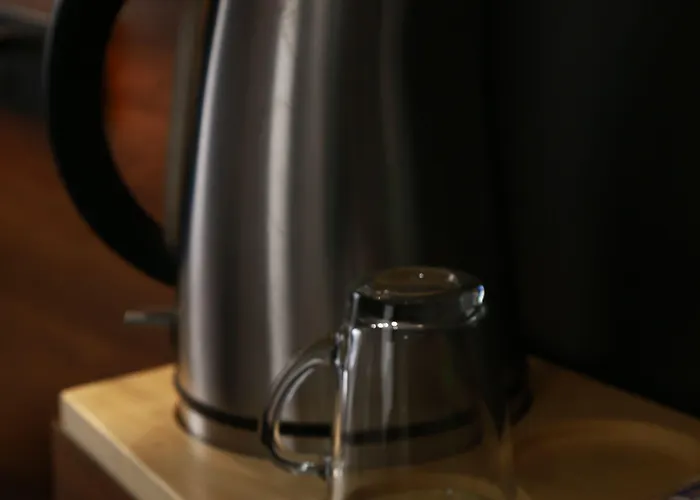 Azra אכסניה טראבזון