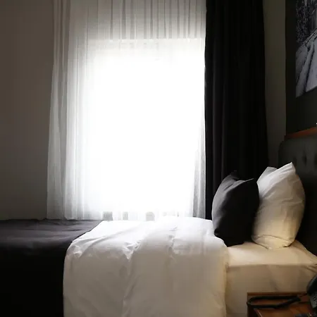 Hostel Azra