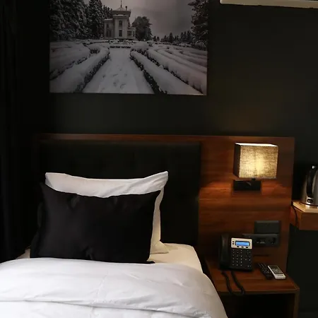 Hostel Azra *