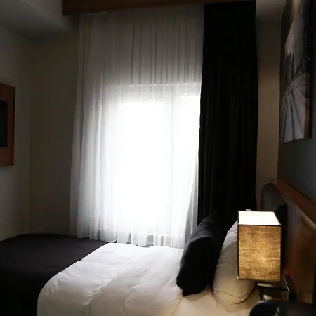 Hostel Azra *