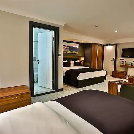 Hostel Azra *